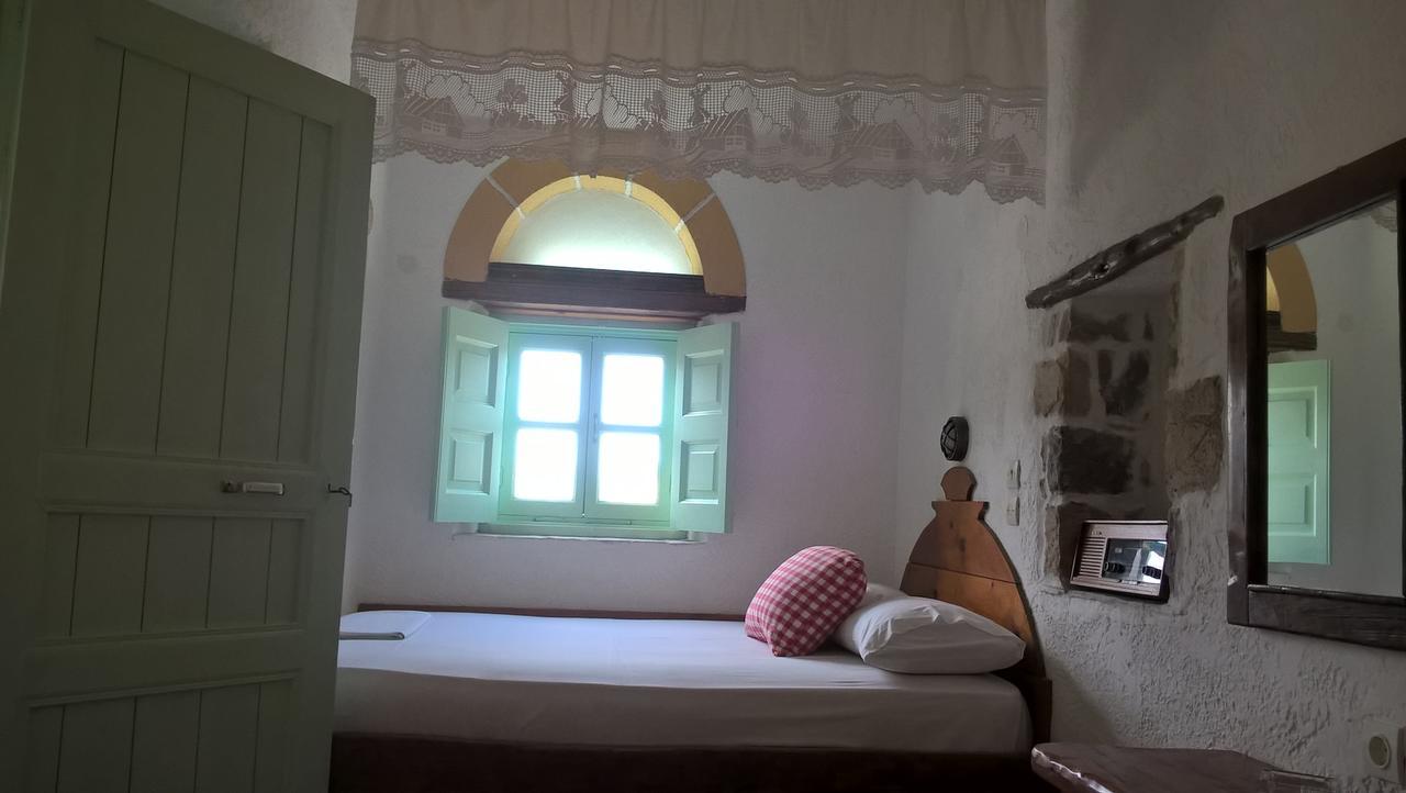 Sapsila Patmos Mathios Studios- Apartments מראה חיצוני תמונה