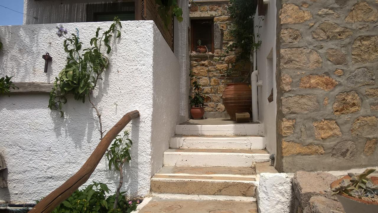 Sapsila Patmos Mathios Studios- Apartments מראה חיצוני תמונה