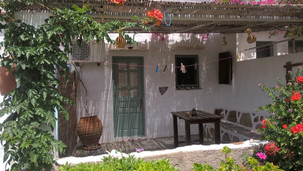 Sapsila Patmos Mathios Studios- Apartments מראה חיצוני תמונה